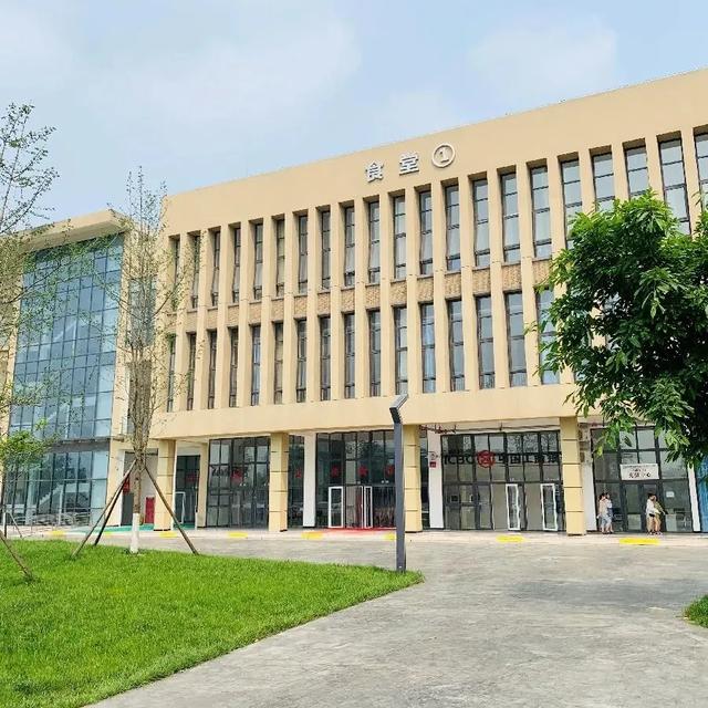 德阳城市轨道学校(德阳城市轨道职业技术学校)