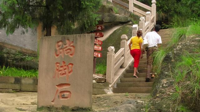 四川省旅游学校有哪些专业(镇江旅游学校有哪些专业)