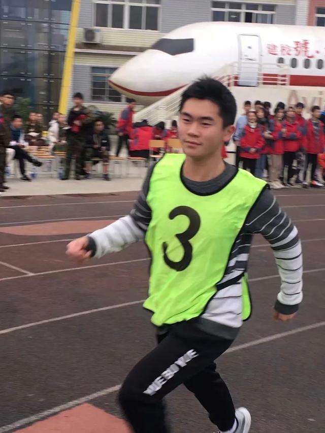 成都市电子信息学校怎么样(成都市电子信息技术学校)