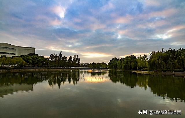 四川好的航空学校哪个比较好(四川哪个航空学校好些公立的)