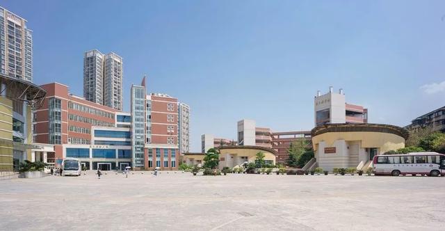 包含四川护理学校在哪里的词条