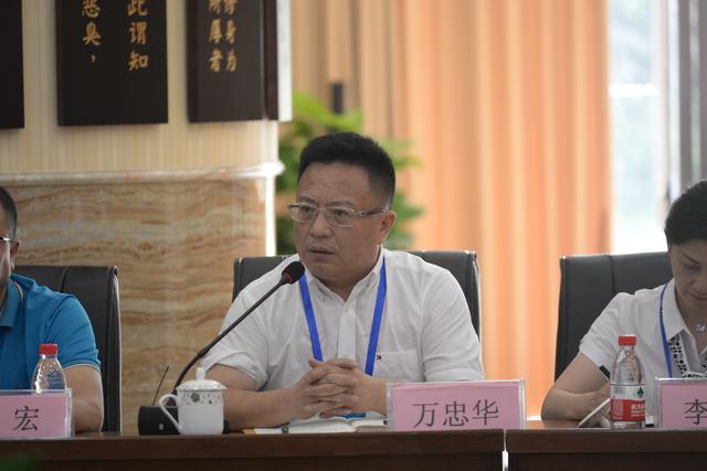 成都电子信息技术学校(成都电子信息技术学校是中专还是大专)