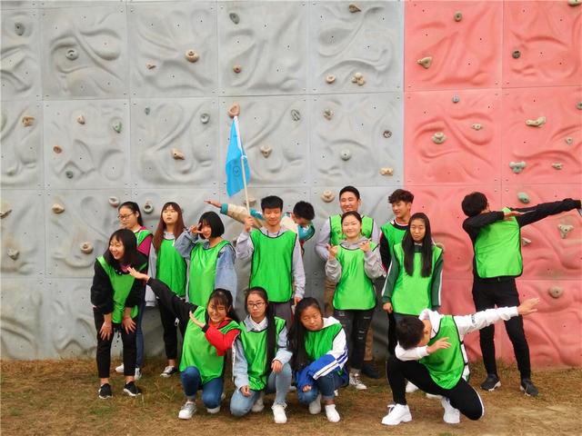 绵阳农业学校电话(四川省绵阳农业学校是不是公办的)