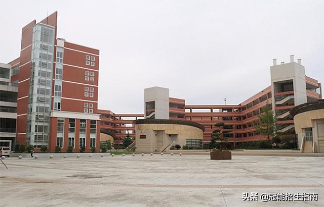 龙泉卫校招生条件(龙泉卫校招生电话)