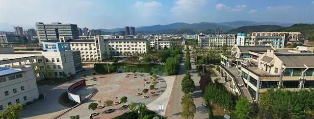 四川的土木工程学校有哪些(贵州土木工程职业学校有哪些)
