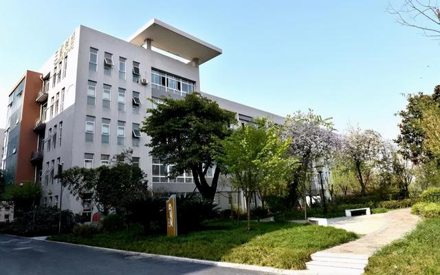 四川工贸职业技术学校(四川工贸职业技术学院官网)