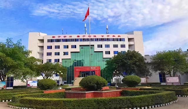 四川国盛技工学校费用(四川国盛技工学校专业费用)