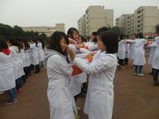 四川省卫生学校怎么样(四川省卫生学校中专)