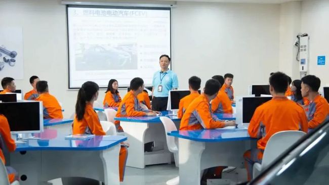 四川能投汇成技工学校(四川能投汇成技工学校怎么样)