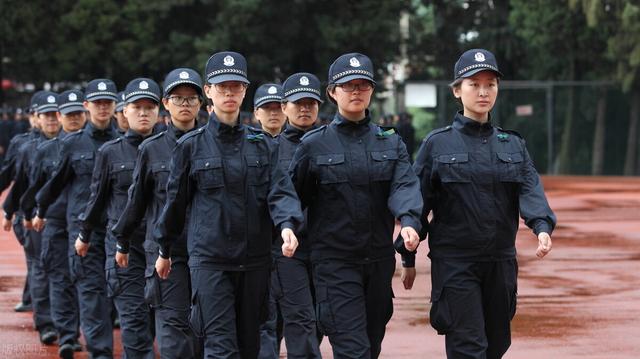 初中毕业上司法专业学校可以吗(初中毕业的外语专业学校)