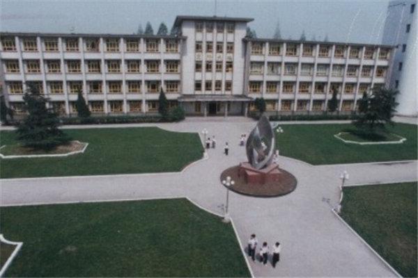 四川最好的职业技术学院(四川信息职业技术学院最好的专业)