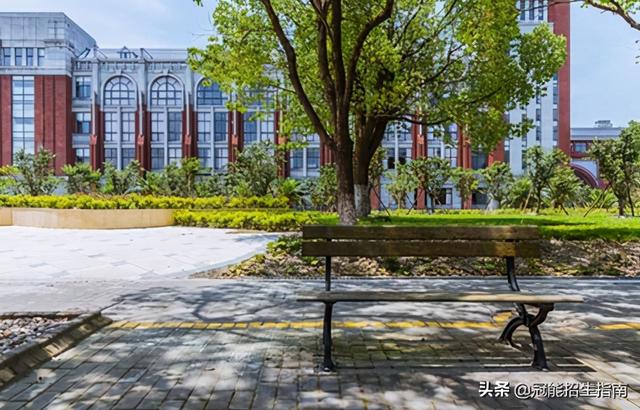 关于四川哪个护理学校比较好的信息