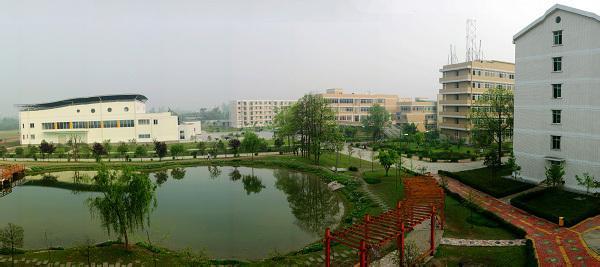 四川各职业学校(四川华新现代职业学校)