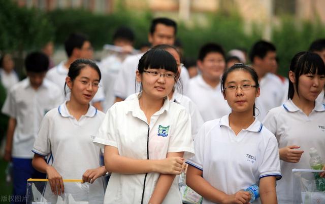 初中毕业后找学校(初中毕业后档案在哪里)