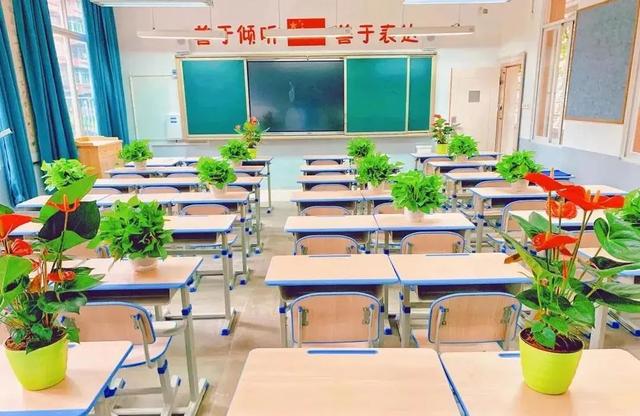 成都周围的职业学校(成都航空旅游职业学校)