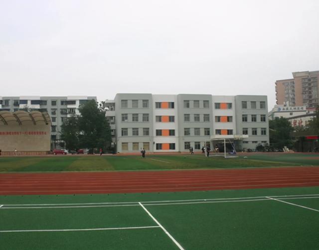 成都公立铁路学校(成都铁路卫生职业学校)