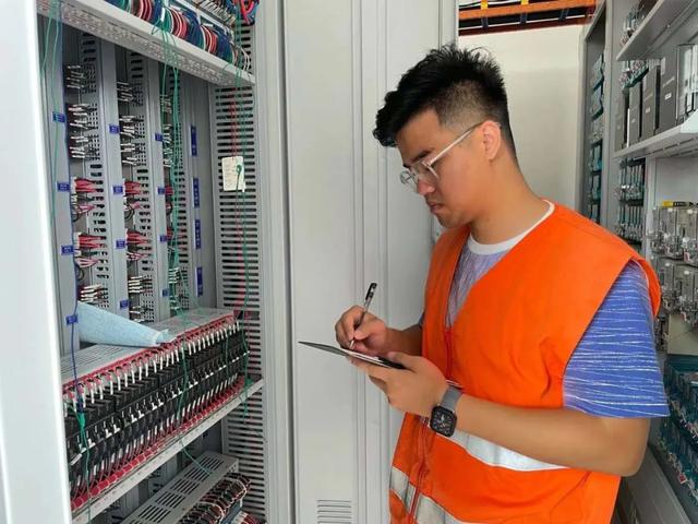 成都火车学校有哪些(北京到成都的火车都经过哪些地方)