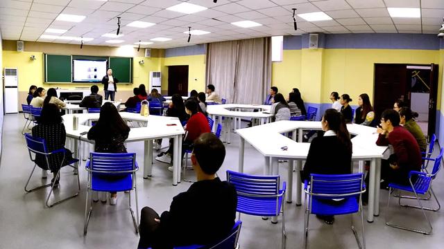 成都艺术职业学院学费(成都艺术职业学院邓一)