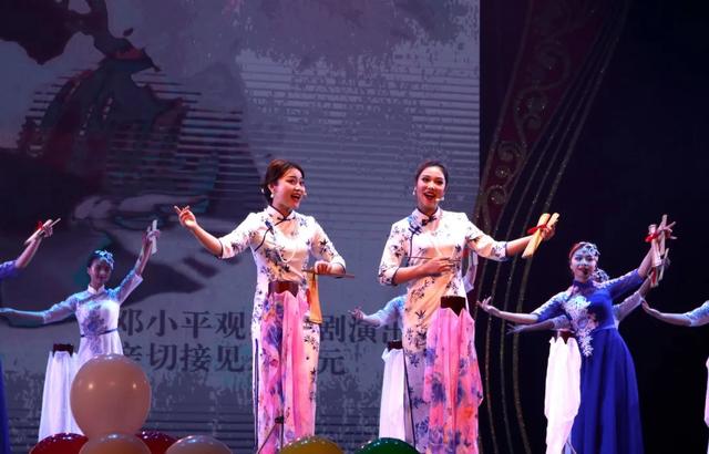 成都艺术职业学院学费(成都艺术职业学院邓一)