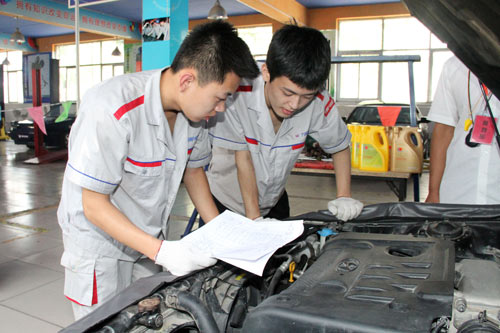 成都万通汽修学校地址(成都万通汽修学校地址在哪里)