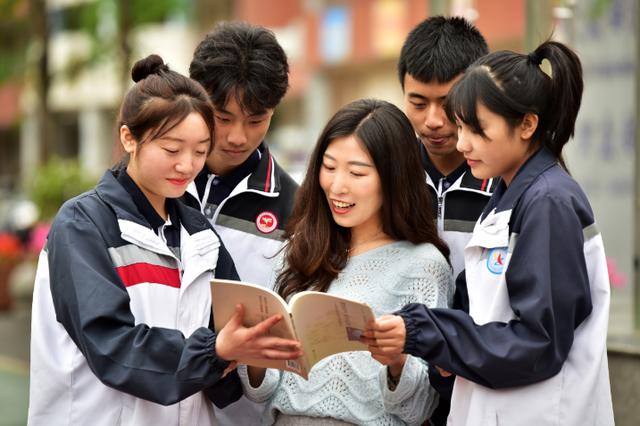 成都市华阳职业高级中学(成都市华阳职业中学官网)