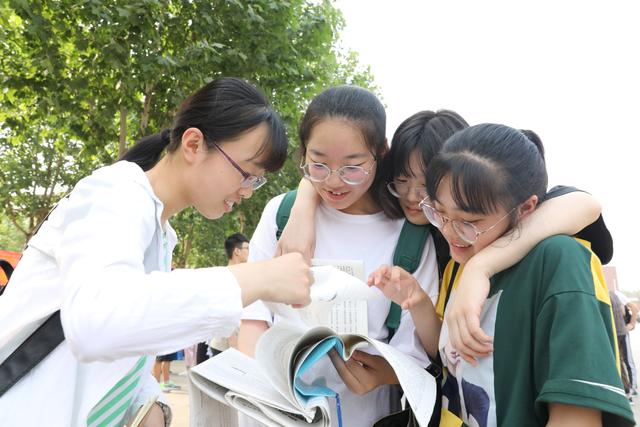 四川计算机专业学校排名(四川计算机专业专科大学排名)