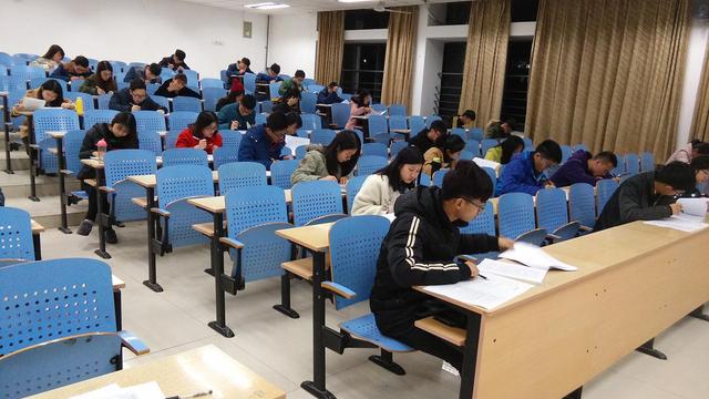 四川计算机专业学校排名(四川计算机专业专科大学排名)