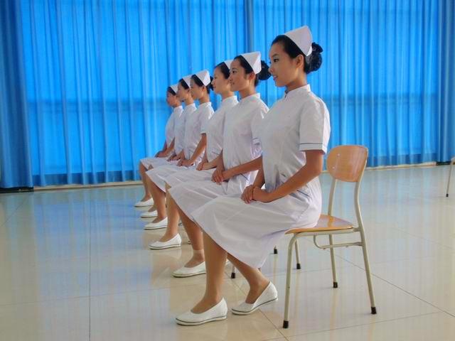 初中毕业报考学校(初中毕业可以报考幼师学校吗)