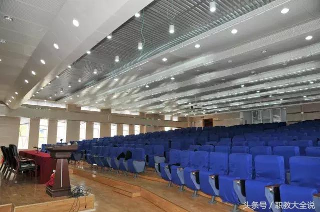 南充技师学院(南充技师学院潆溪校区)
