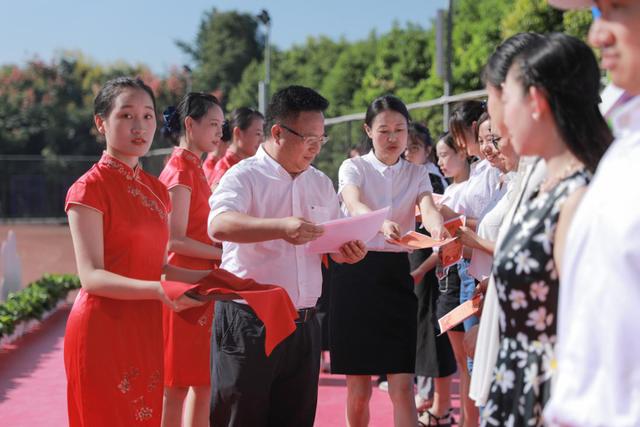 成都市电子信息学校怎么样(成都市电子信息学校官网)