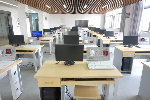 四川铁路工程职业学校的简单介绍
