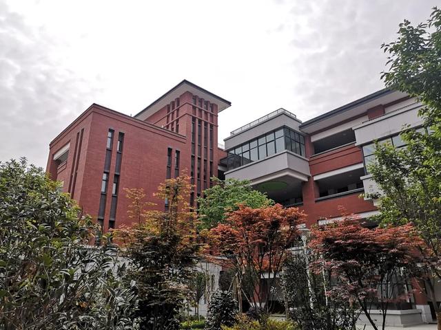 四川省轻工工程学校天府新区(四川省轻工工程学校天府校区怎么样)
