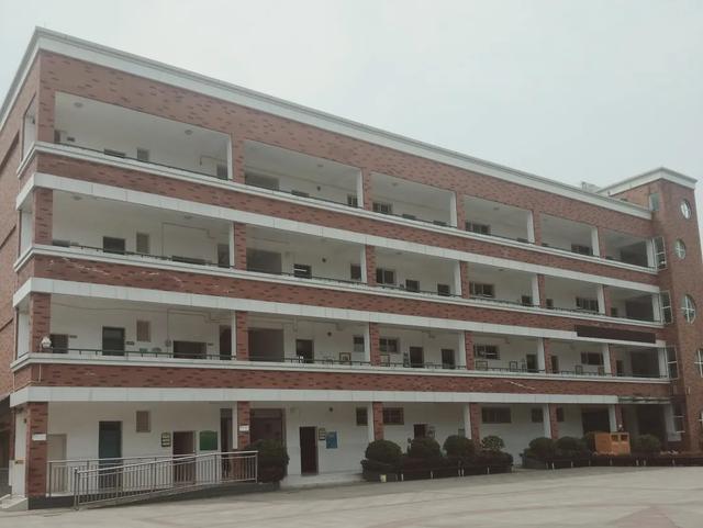 四川省轻工工程学校天府新区(四川省轻工工程学校天府校区怎么样)