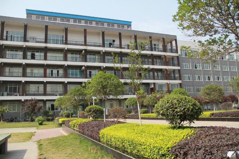 成都机电学校好不(核工业成都机电学校学费)