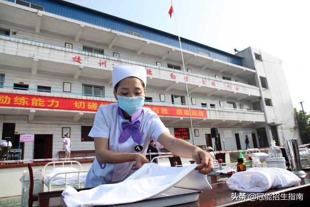成都哪个卫生学校好(成都铁路卫生职业学校)