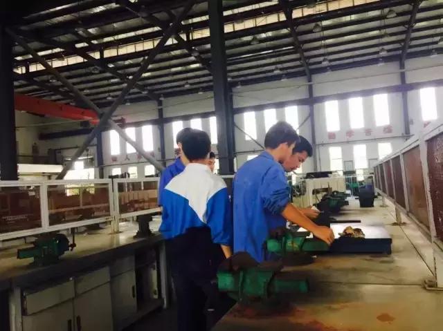 都江堰技工学校(都江堰技工学校官网)