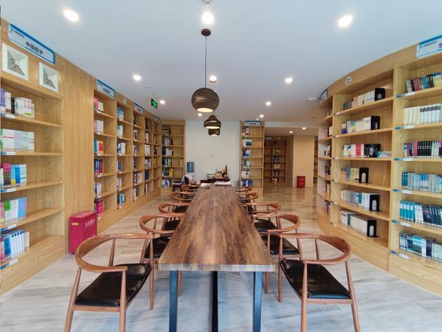 成都职业铁路技师学校(宝鸡铁路技师职业院校好不好)