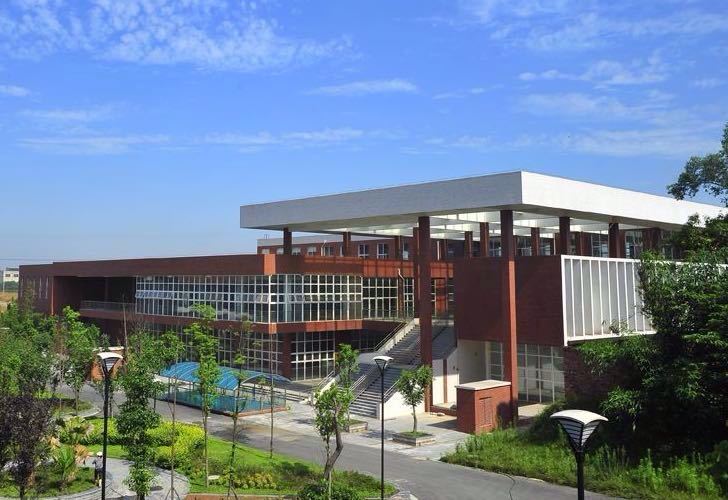 绵阳财经学校(四川绵阳财经学校)
