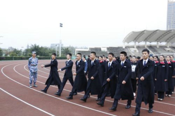 成都高铁航空专业学校(成都高铁航空专业学校在哪里)