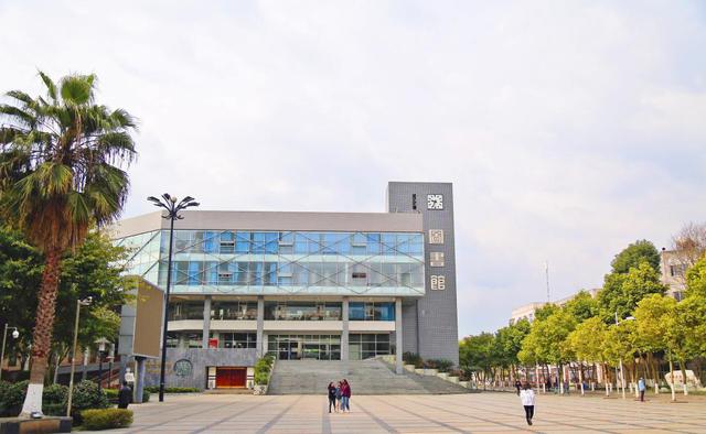 成都科技职业学校官网(成都农业科技职业学校官网)