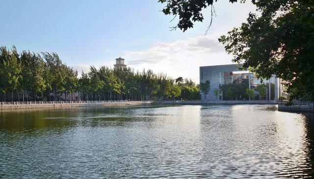 泸州市电子机械学校(泸州市电子机械学校图片)