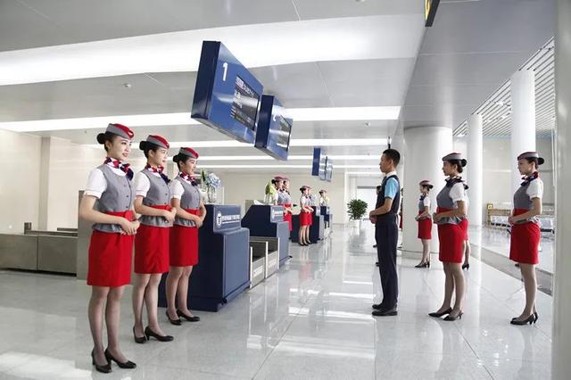 成都航空职业旅游学校(成都航空职业旅游学校学费)