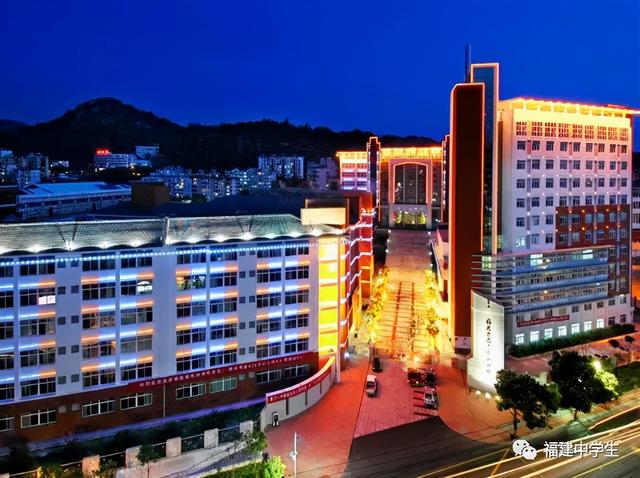 四川学校哪个好(四川学兽医哪个学校好)
