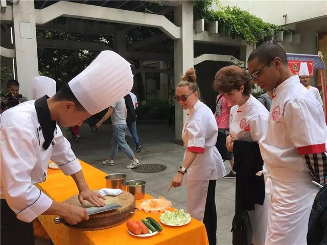 四川成都财贸职业学校(四川成都财贸职业高级中学校)