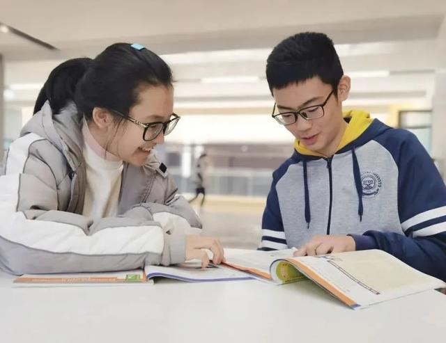 成都高中艺术学校(成都高中艺术学校多少钱)