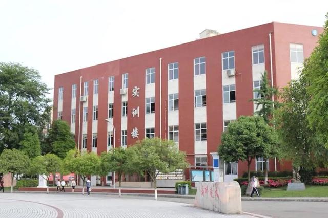 成都市工程职业技术学校(成都市工程职业技术学校官网招生)
