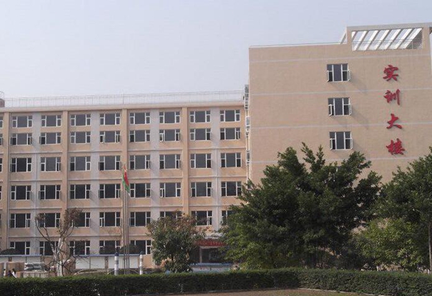 四川成都郫县职业学校(郫县职业技术学校有哪些)
