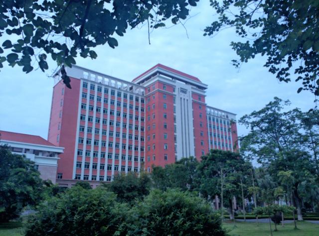 四川师范学校排名(四川师范学校排名2018)