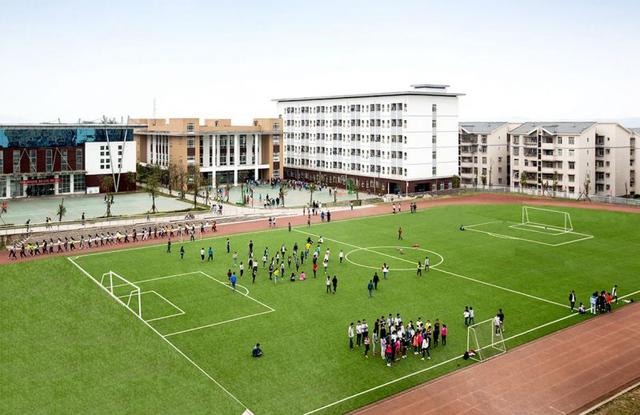 宜宾高铁职业学校(衡阳高铁职业学校)