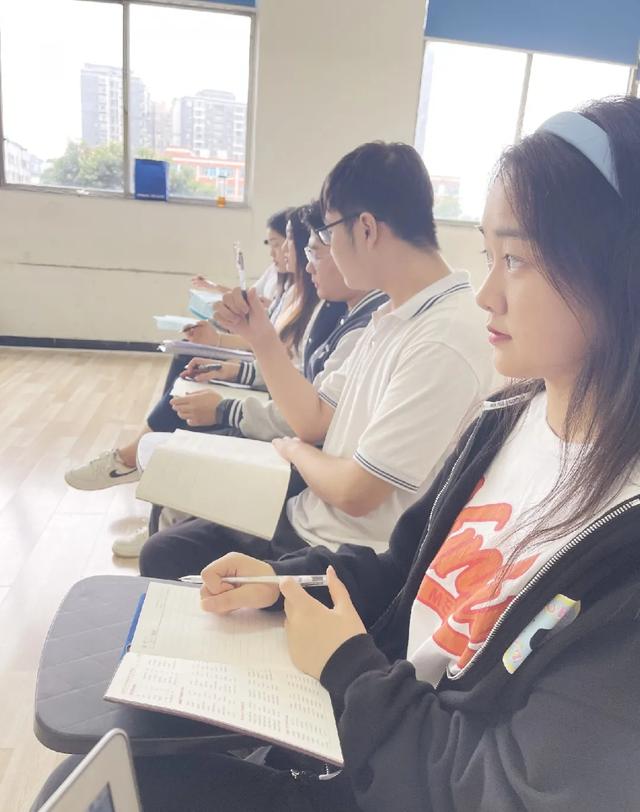 四川现代艺术学校在哪里(四川现代艺术学校怎么样)